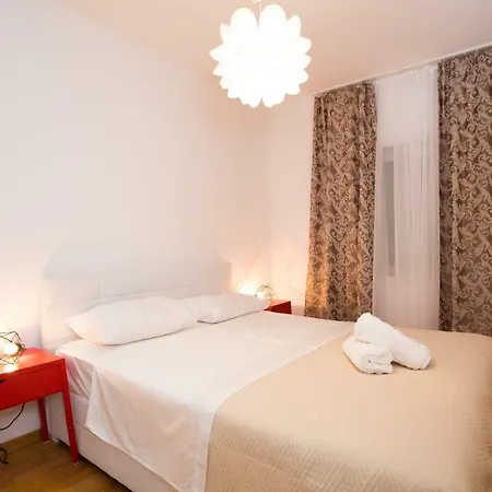 Antomia アパート ドゥブロブニク