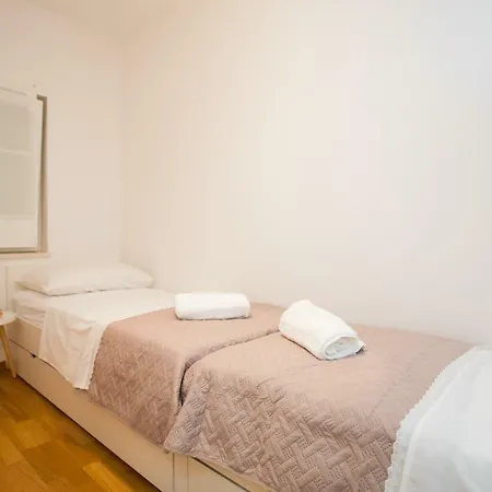Apartament Antomia