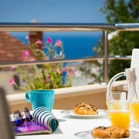 Apartament Antomia *